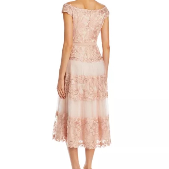 TADASHI SHOJI Adriane Floral Embroidered Dress Antique Pink Size 8 NWT - Picture 2 of 16